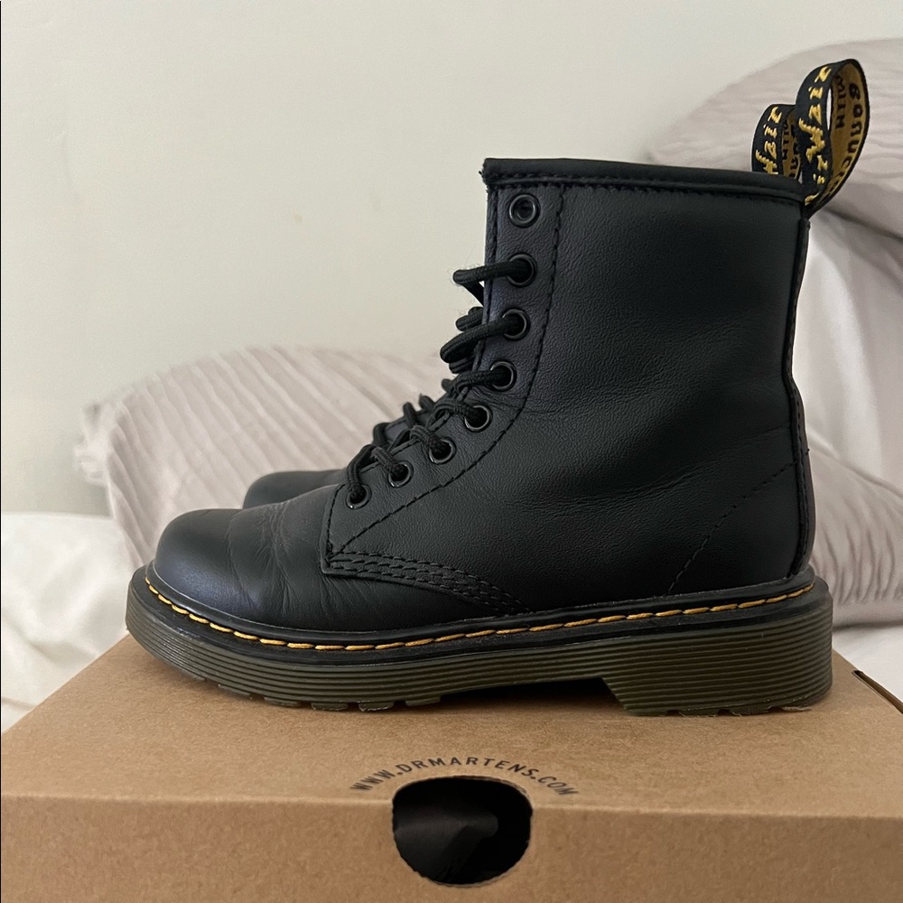 Kid’s Doc Martens boots with box | Size 12 |